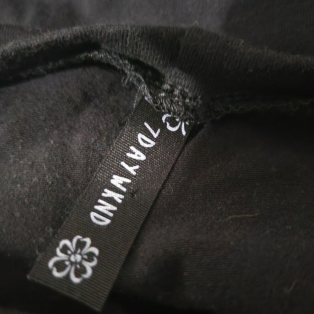7 Day Wknd Boobs Crop Top Black Boobies Graphic Tee Cropped Cotton Shirt Small - Picture 7 of 13